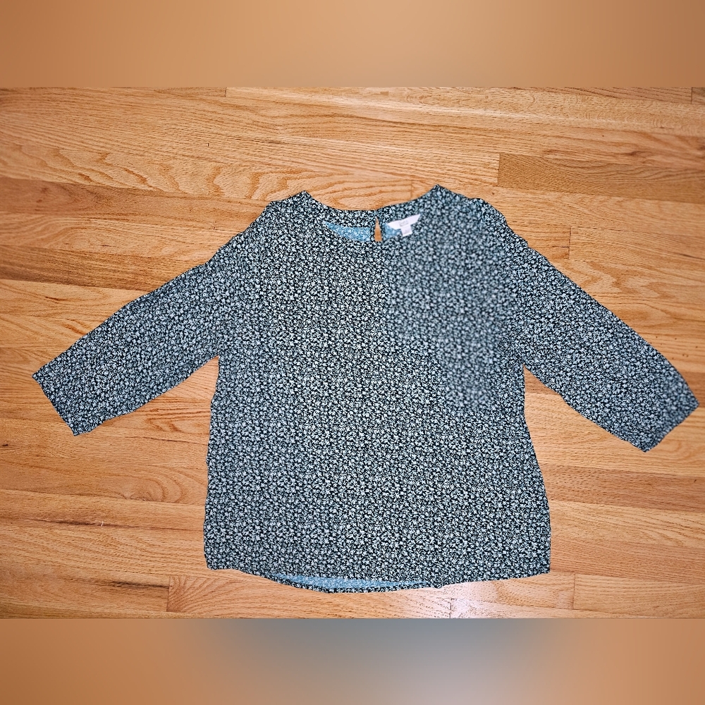 Croft & Barrow Green and White Floral Top